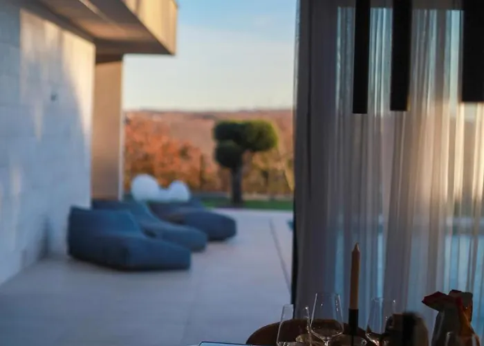 Monte Vinea-luxury With Amazing Heated Pool Villa