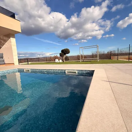 Monte Vinea-luxury With Amazing Heated Pool Villa *