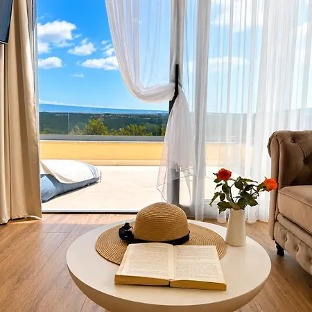 Monte Vinea-luxury With Amazing Heated Pool *