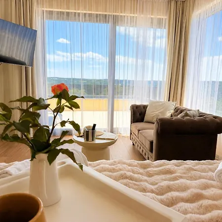 Monte Vinea-luxury With Amazing Heated Pool * Kringa