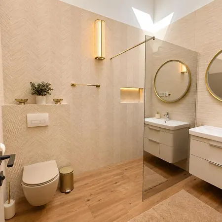 Monte Vinea-luxury With Amazing Heated Pool Villa Kringa